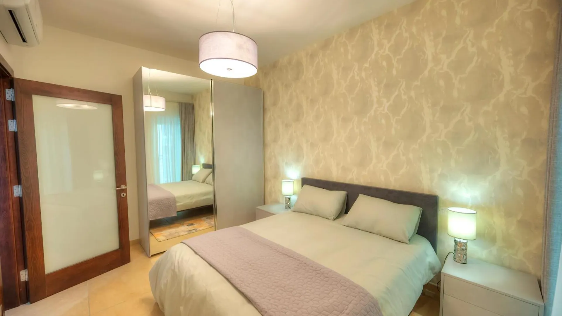 Fort Cambridge Apartments Sliema