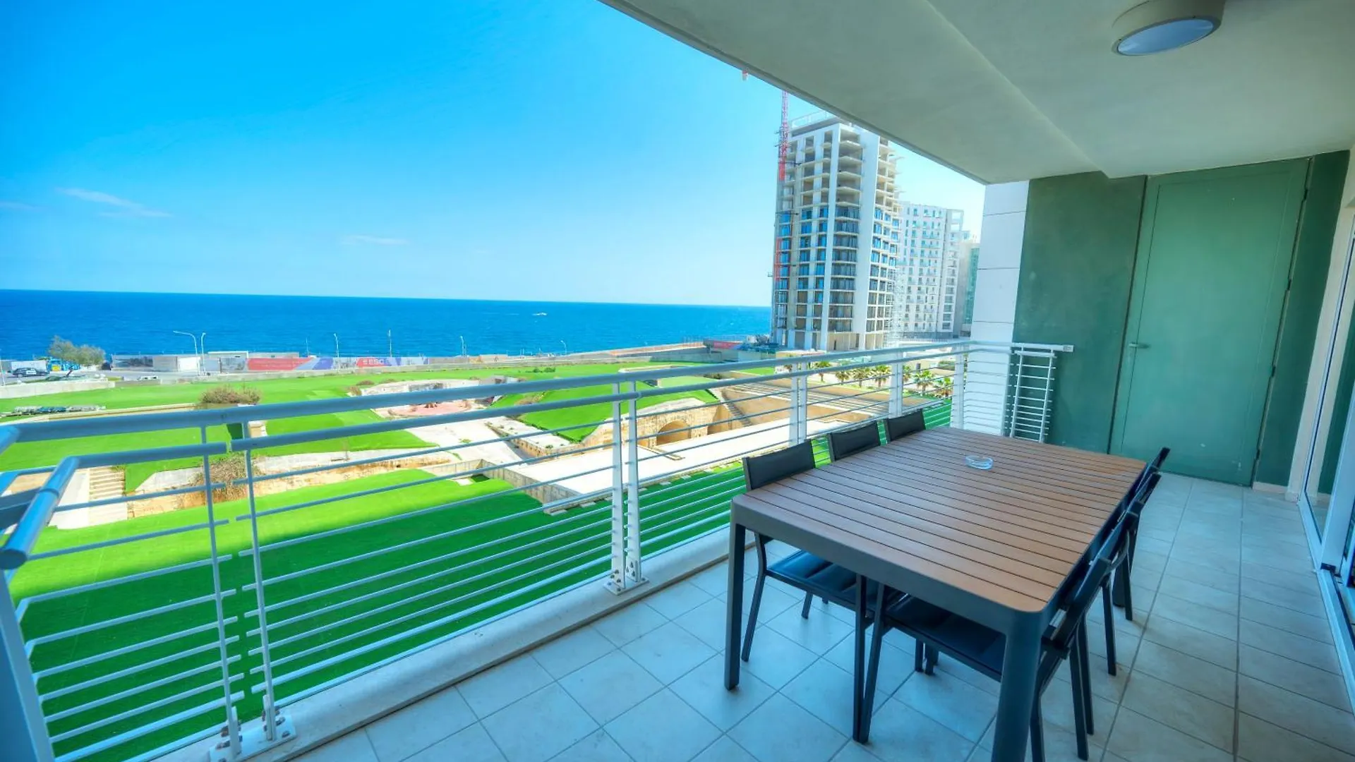Fort Cambridge Apartments Sliema Malta