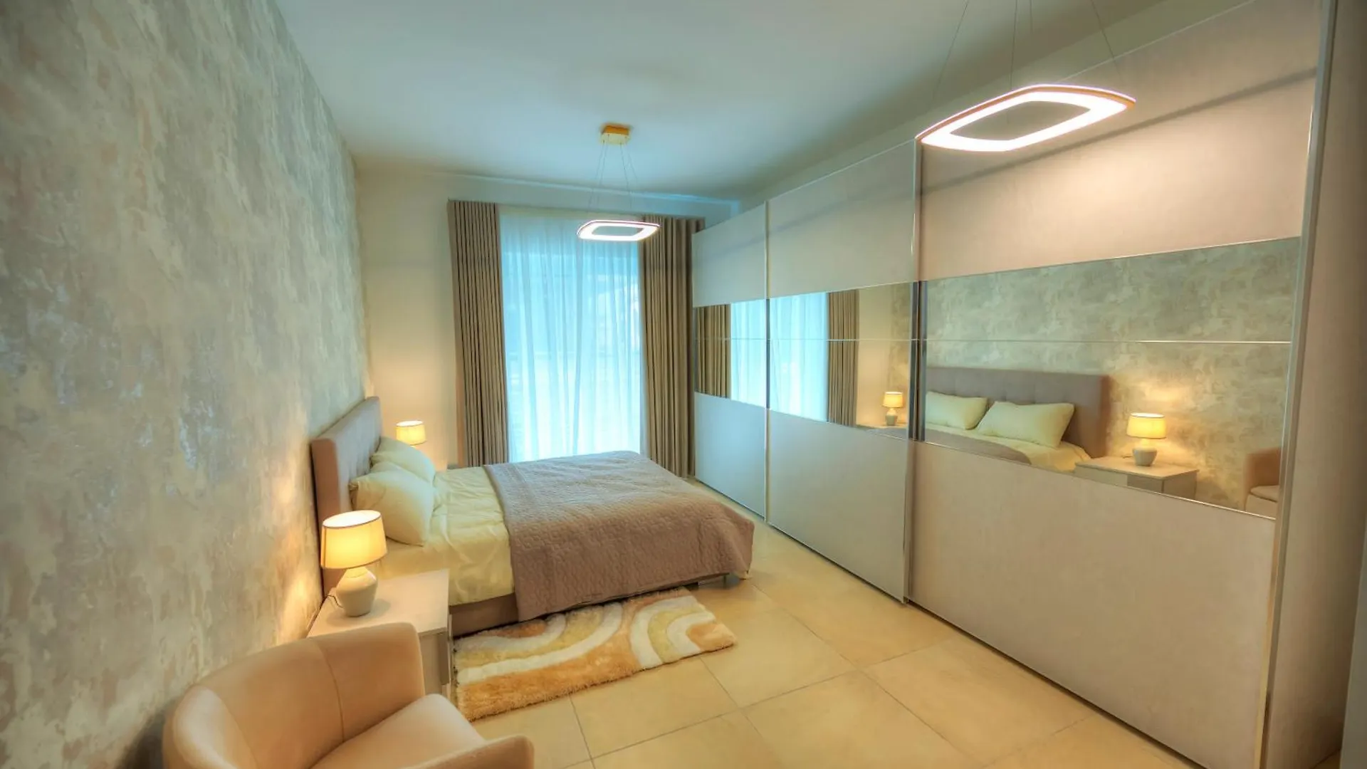 Fort Cambridge Apartments Sliema