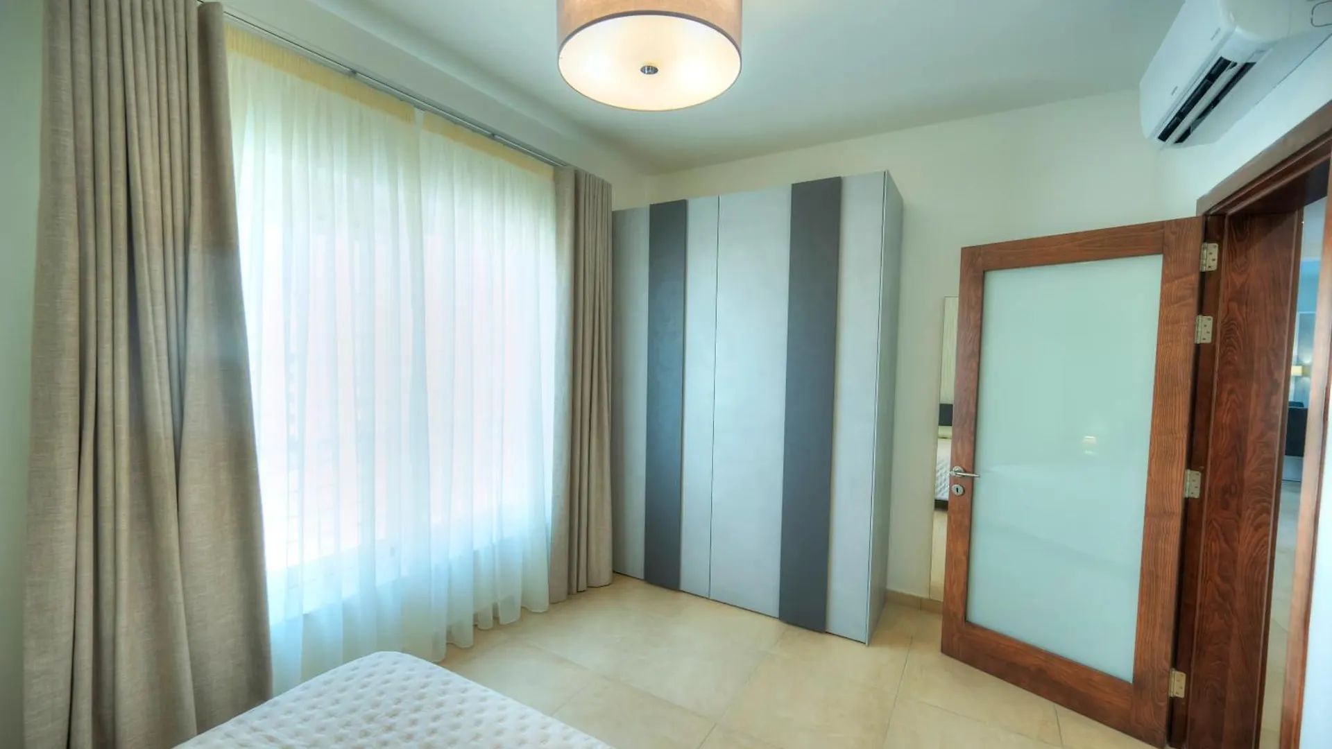 Fort Cambridge Apartments Sliema