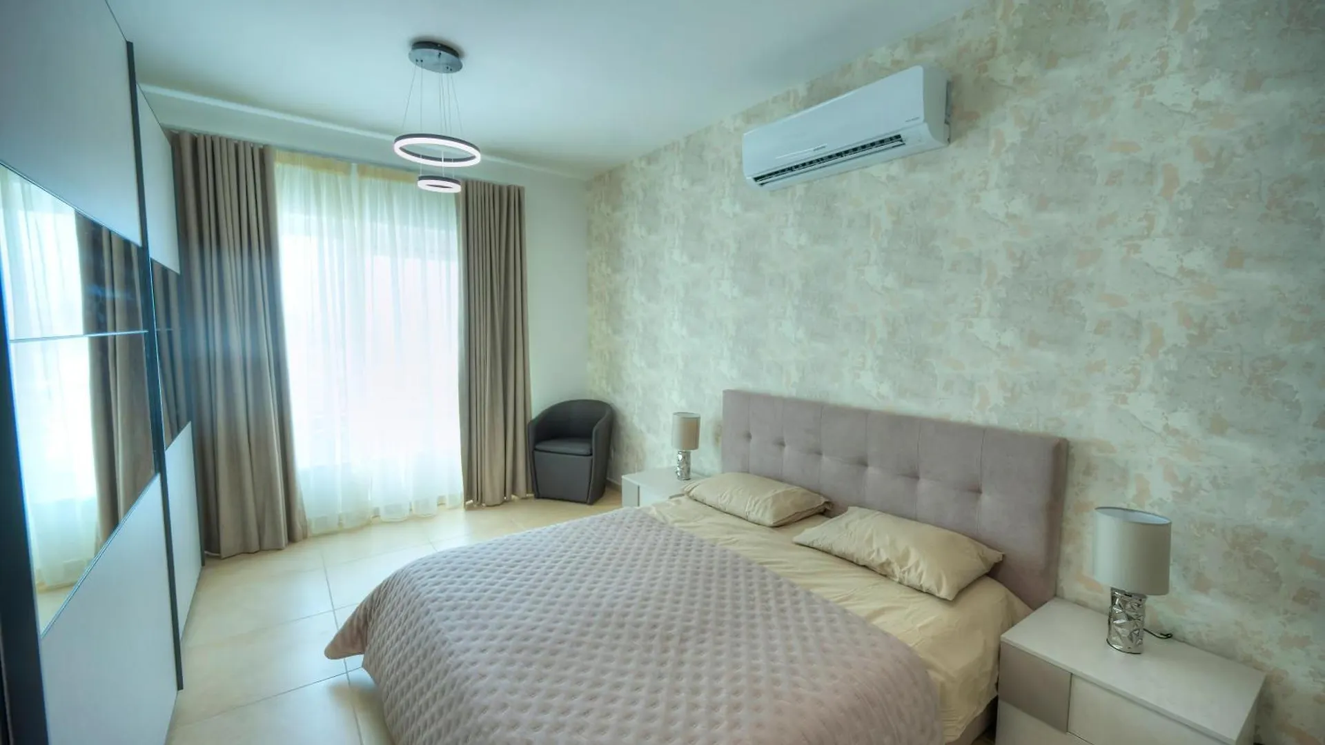 Fort Cambridge Apartments Sliema