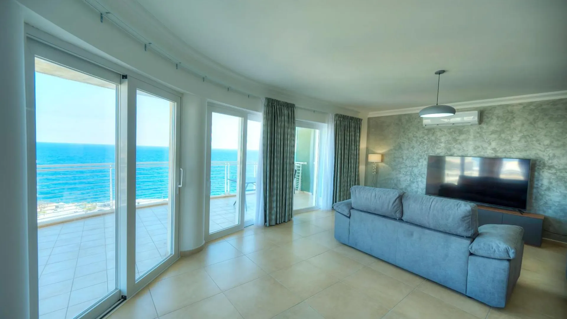 Fort Cambridge Apartments Sliema