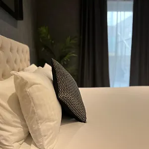  Apartahotel Sliema Studios